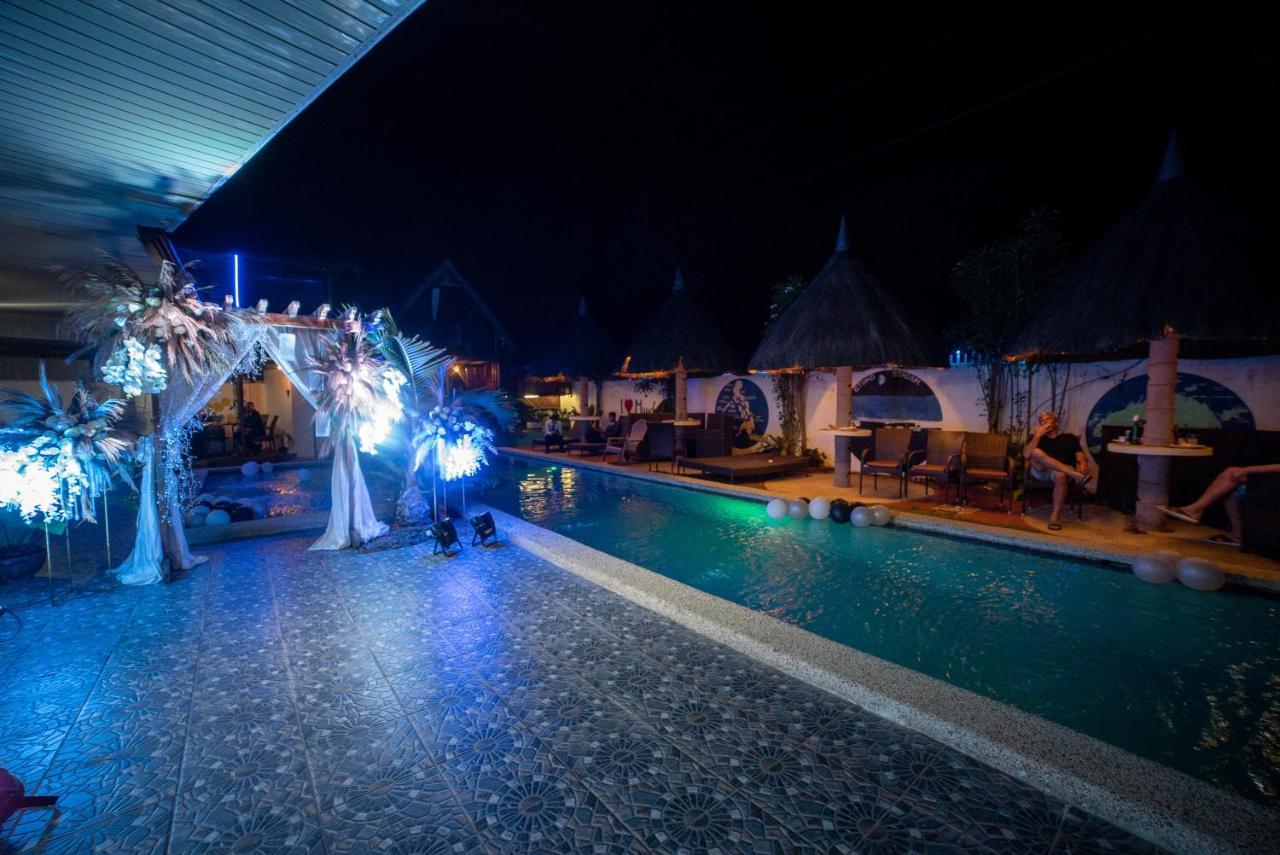 Blue Moon Inn Dauis エクステリア 写真