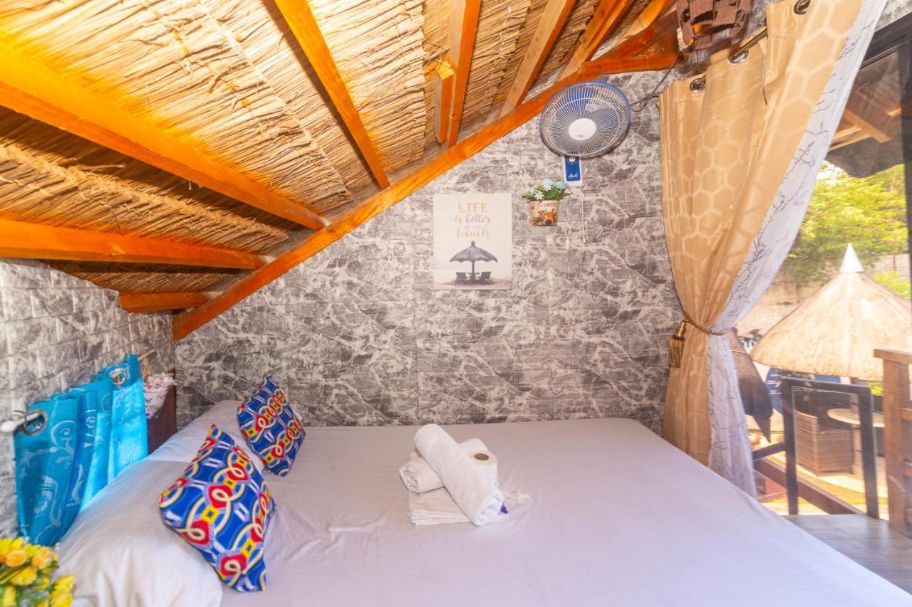 Blue Moon Inn Dauis エクステリア 写真