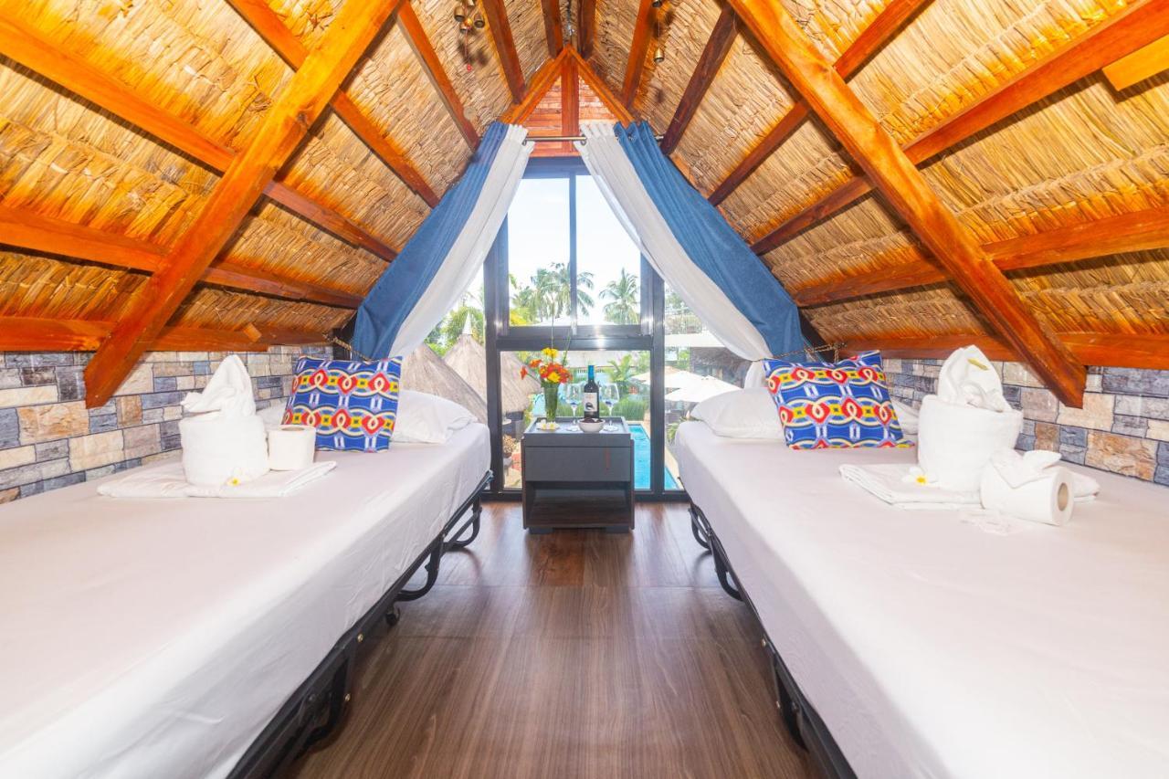 Blue Moon Inn Dauis エクステリア 写真