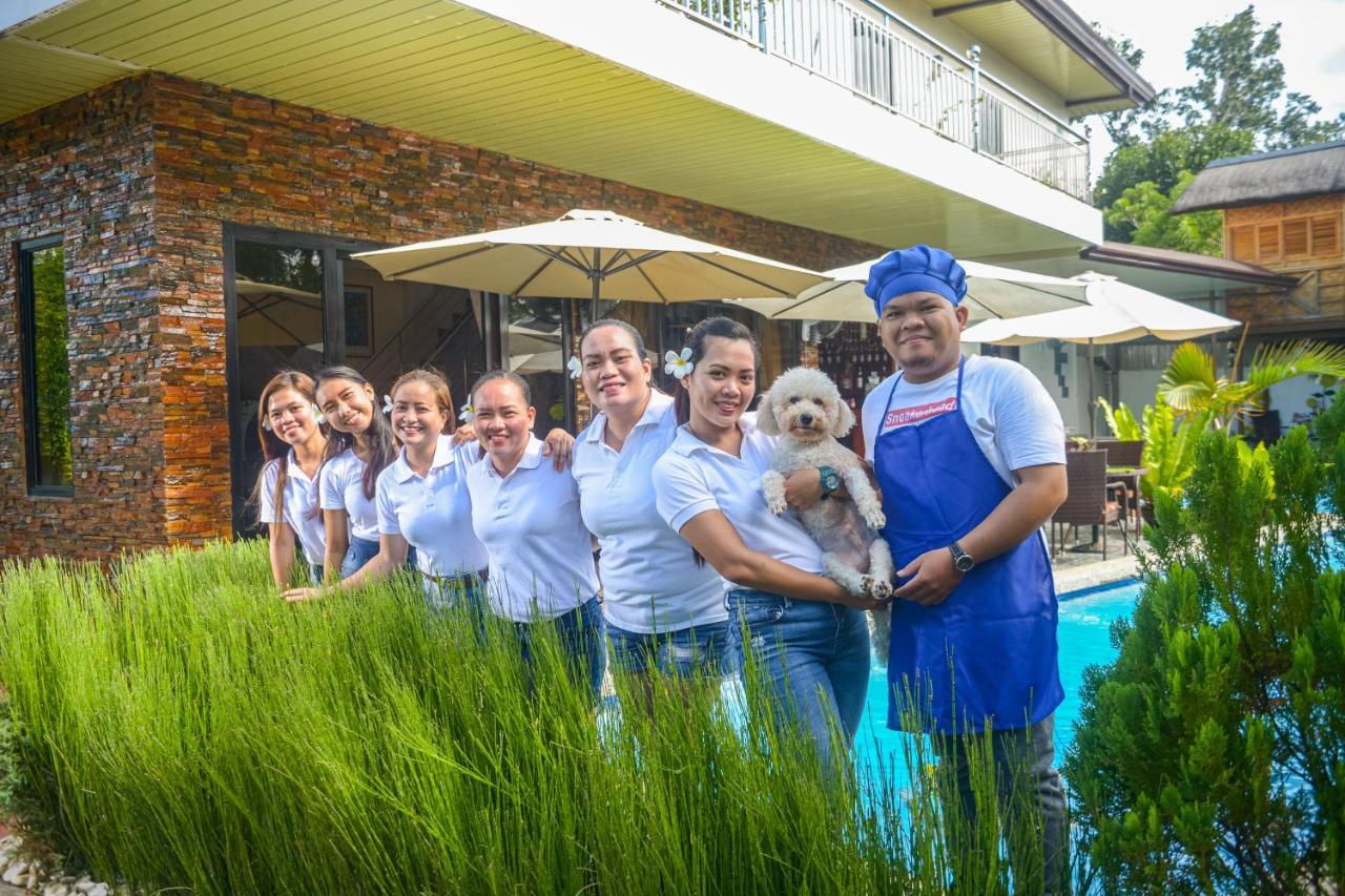 Blue Moon Inn Dauis エクステリア 写真